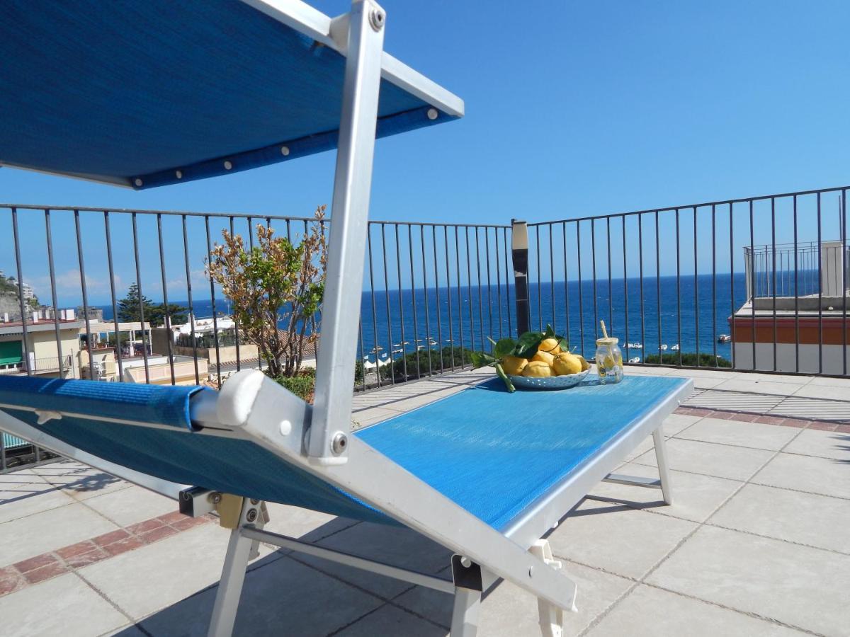 Riviera B&B Rooms Майори Екстериор снимка