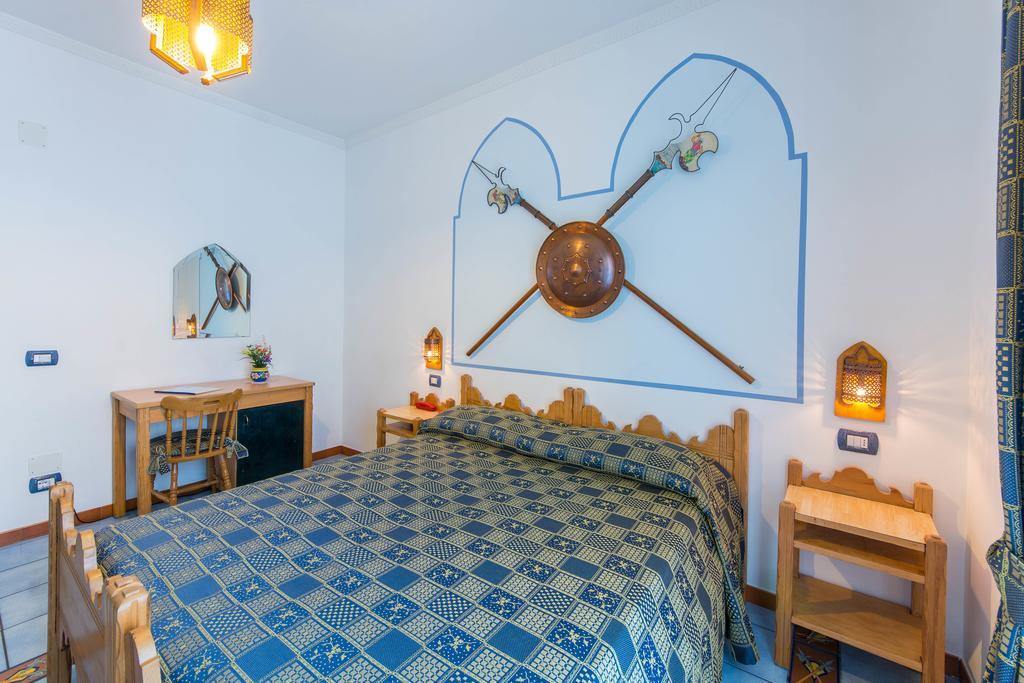 Riviera B&B Rooms Майори Стая снимка