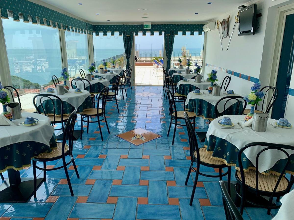 Riviera B&B Rooms Майори Екстериор снимка